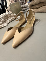 Ballerina med vristrem