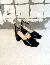 Rihanna lack sandalett